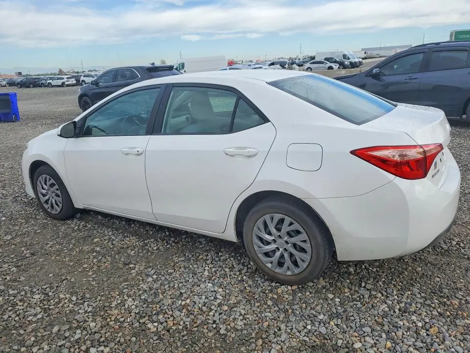 2019 TOYOTA COROLLA LE  