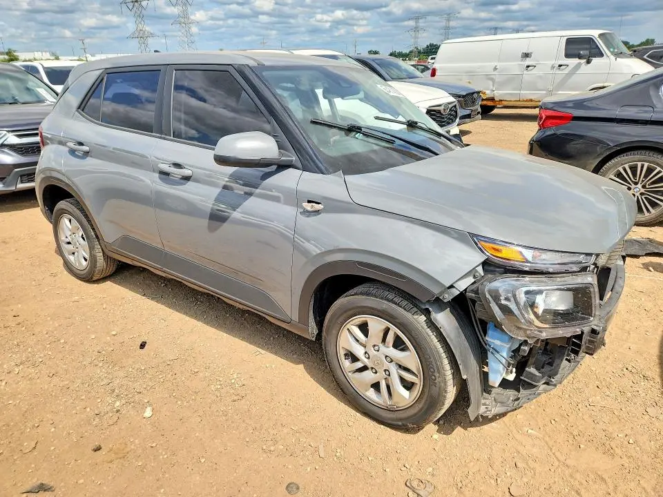 2022 HYUNDAI VENUE SE  