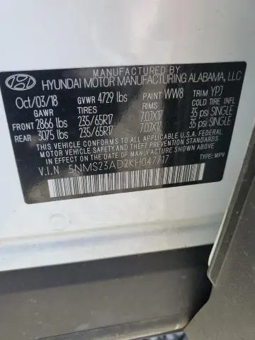 2019 HYUNDAI SANTA FE SE  