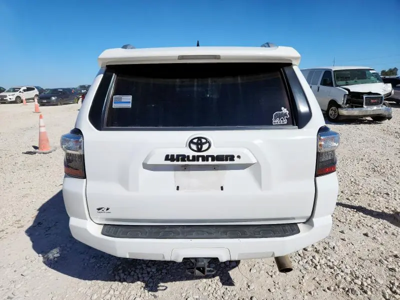 2016 TOYOTA 4RUNNER SR5  