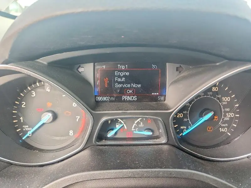 2017 FORD ESCAPE SE  