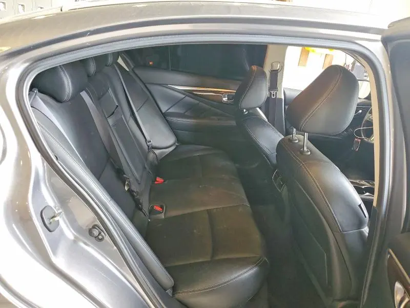 2015 INFINITI Q50 SPORT  