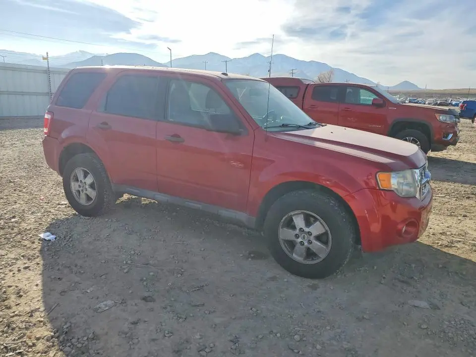 2010 FORD ESCAPE XLT  