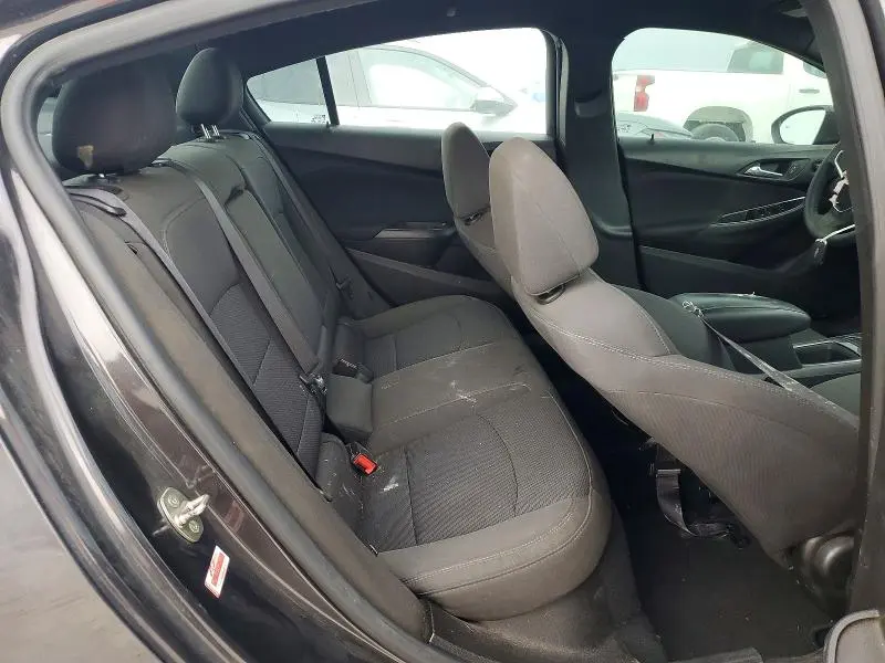 2017 CHEVROLET CRUZE LT  