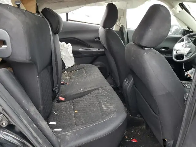 2021 NISSAN KICKS SV  