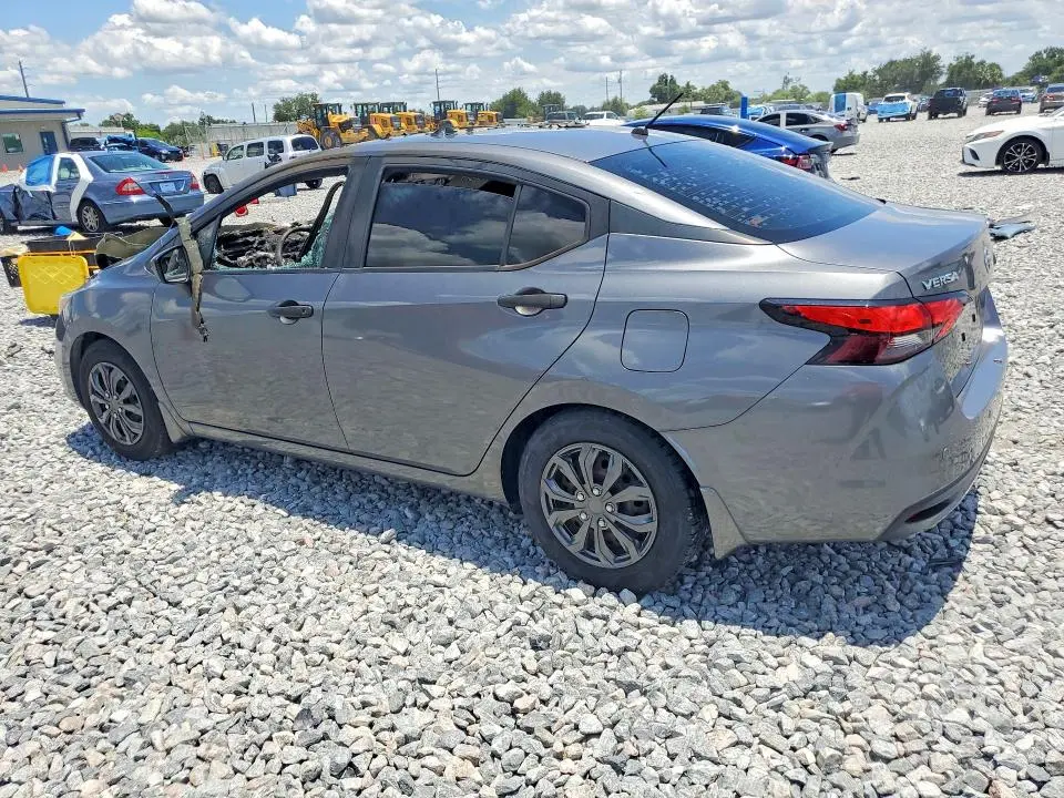 2020 NISSAN VERSA S  