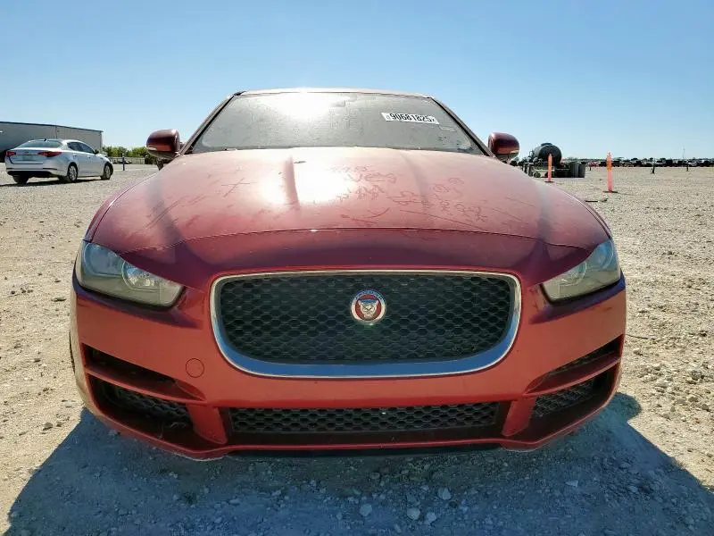 2017 JAGUAR XE PREMIUM  