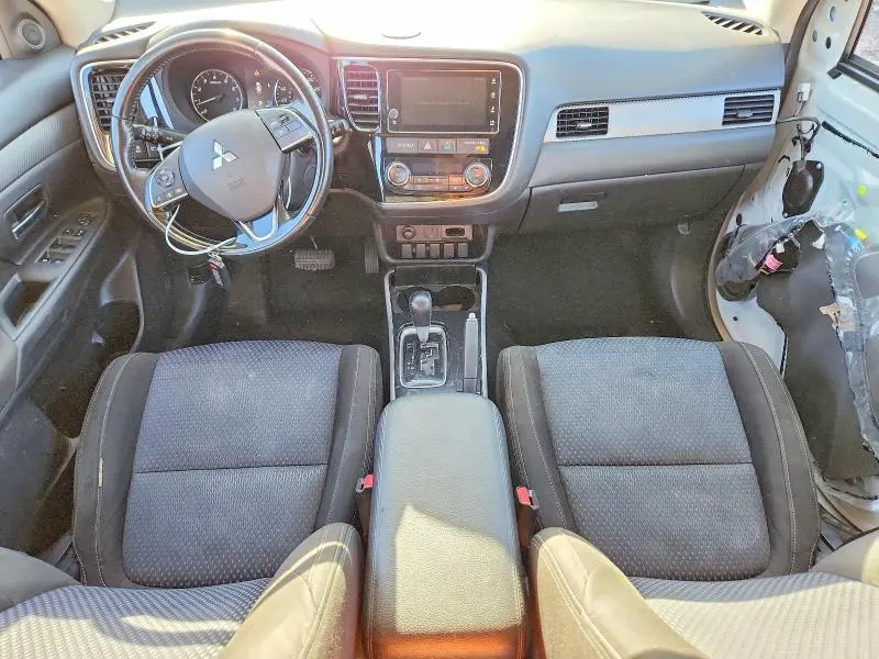 2018 MITSUBISHI OUTLANDER SE  