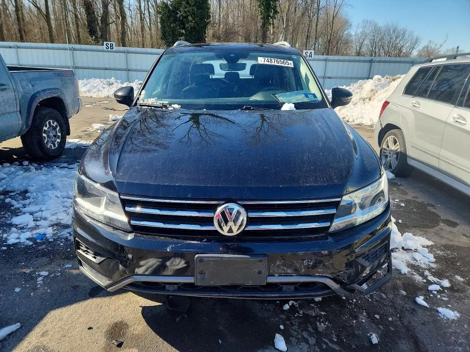2020 VOLKSWAGEN TIGUAN SE  