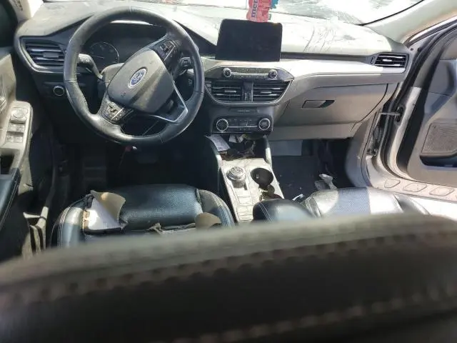 2021 FORD ESCAPE SEL  