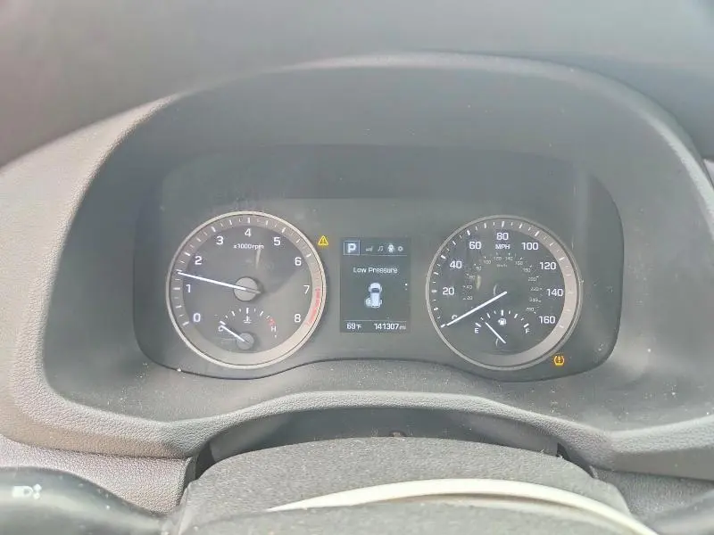 2018 HYUNDAI TUCSON SE  
