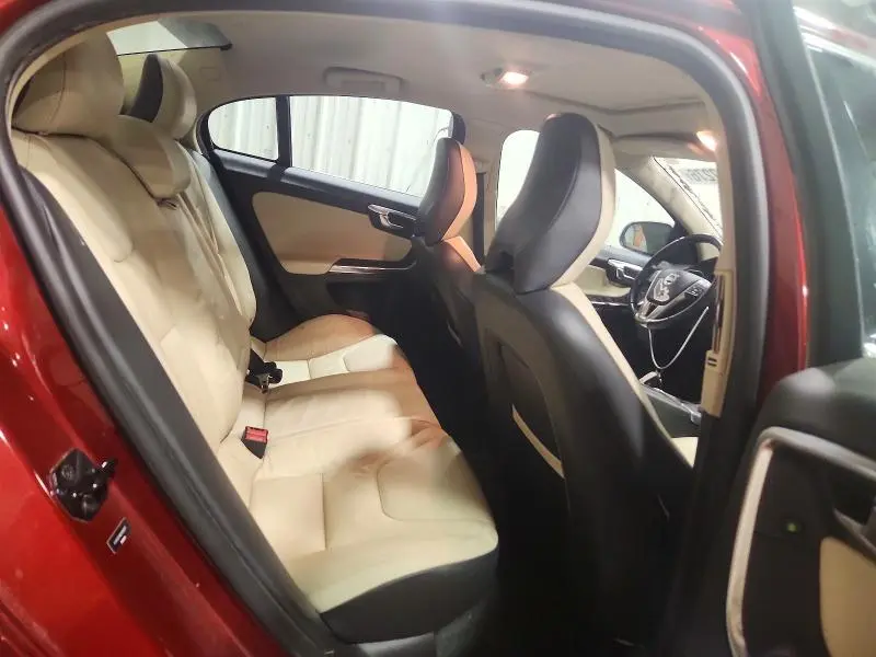 2013 VOLVO S60 T5  