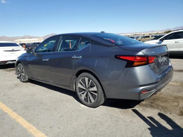 2021 NISSAN ALTIMA SV  