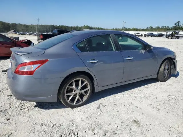 2011 NISSAN MAXIMA S  