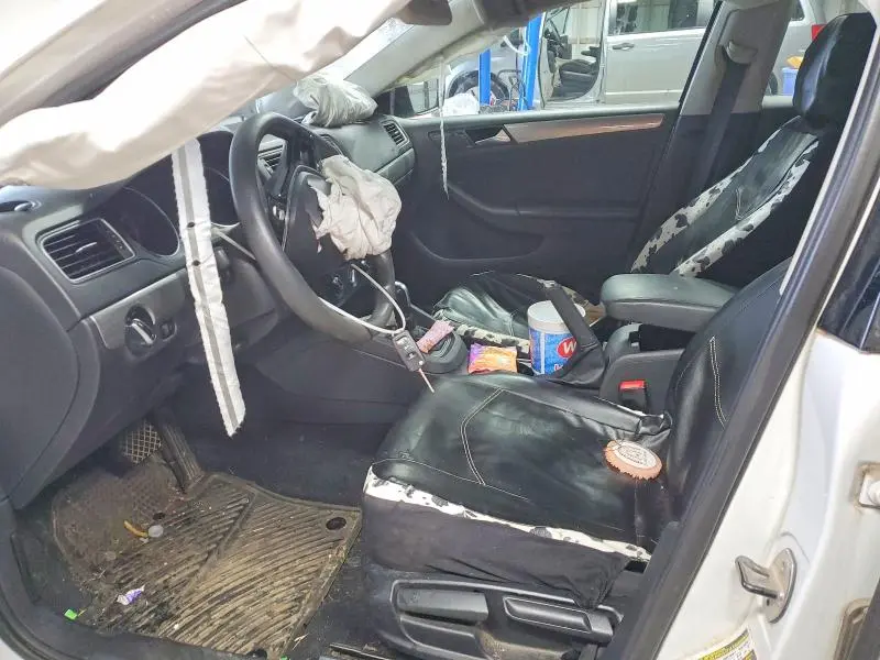 2015 VOLKSWAGEN JETTA SE  