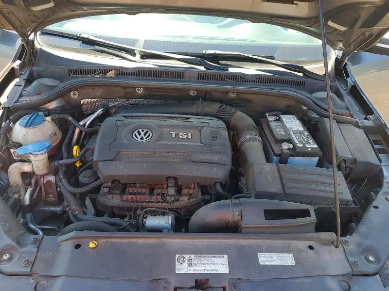 2014 VOLKSWAGEN JETTA SE  