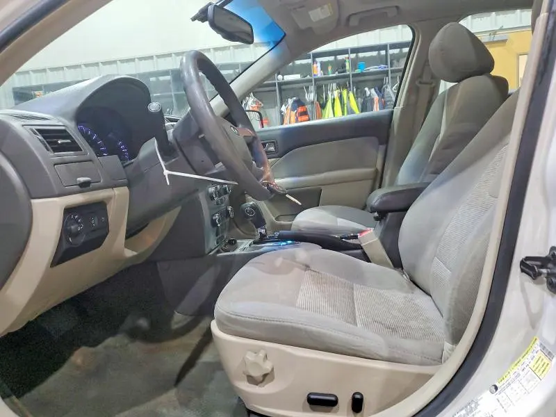 2011 FORD FUSION SE  