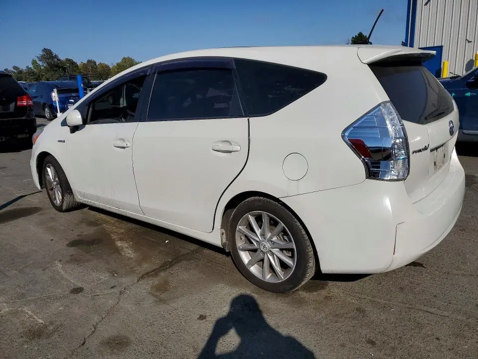 2013 TOYOTA PRIUS V FIVE  