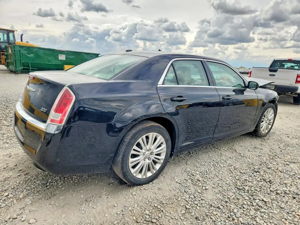 2013 CHRYSLER 300   