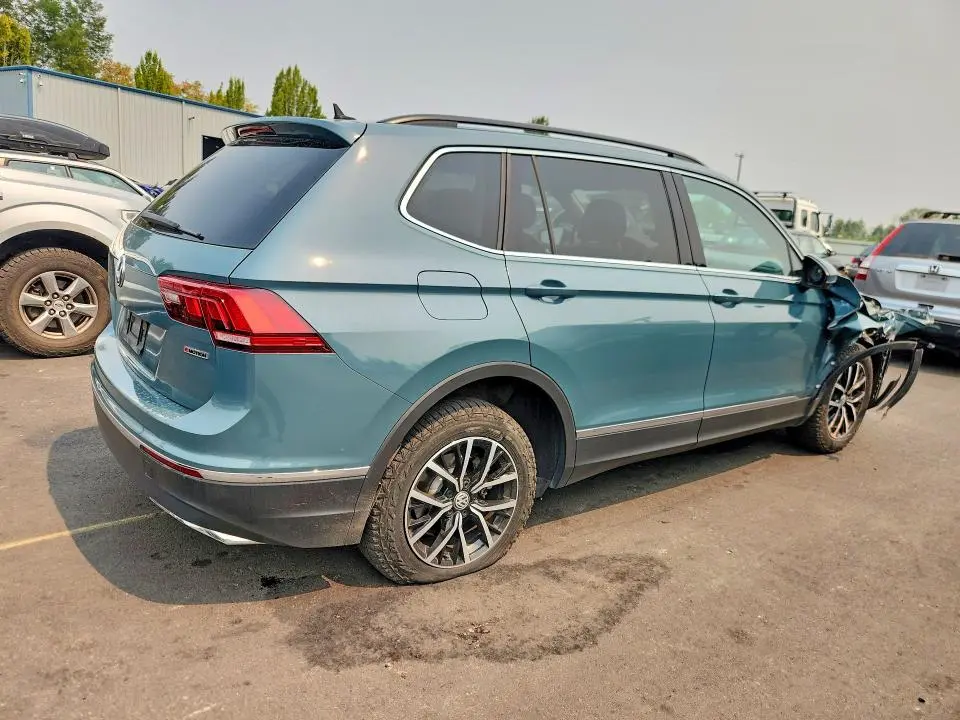 2021 VOLKSWAGEN TIGUAN SE  