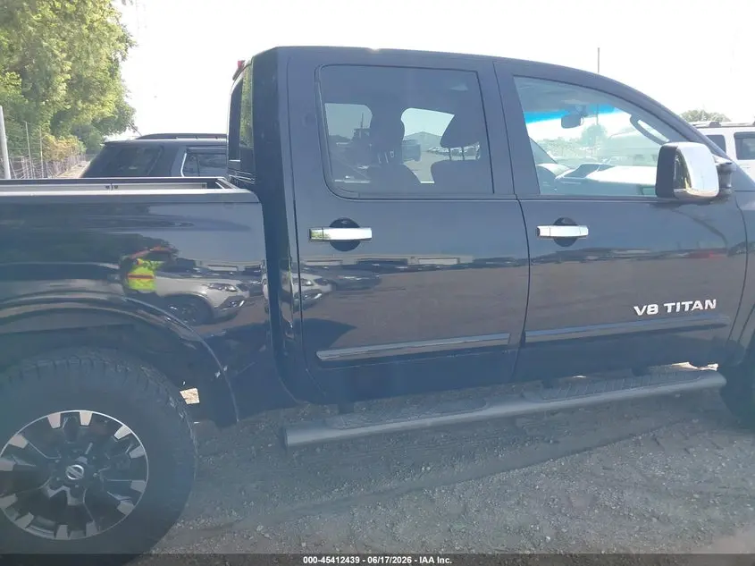 2011 NISSAN TITAN SL