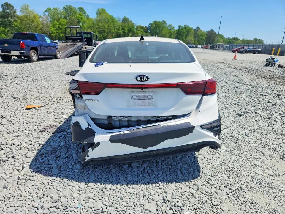 2020 KIA FORTE LXS  