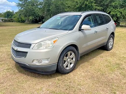 2011 CHEVROLET TRAVERSE LT  