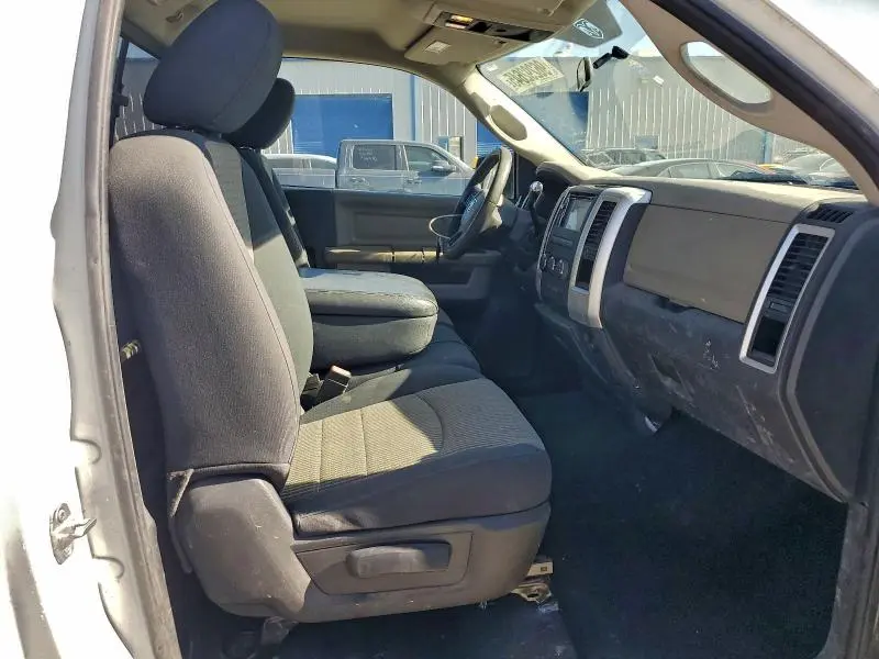 2012 DODGE RAM 1500 SLT  