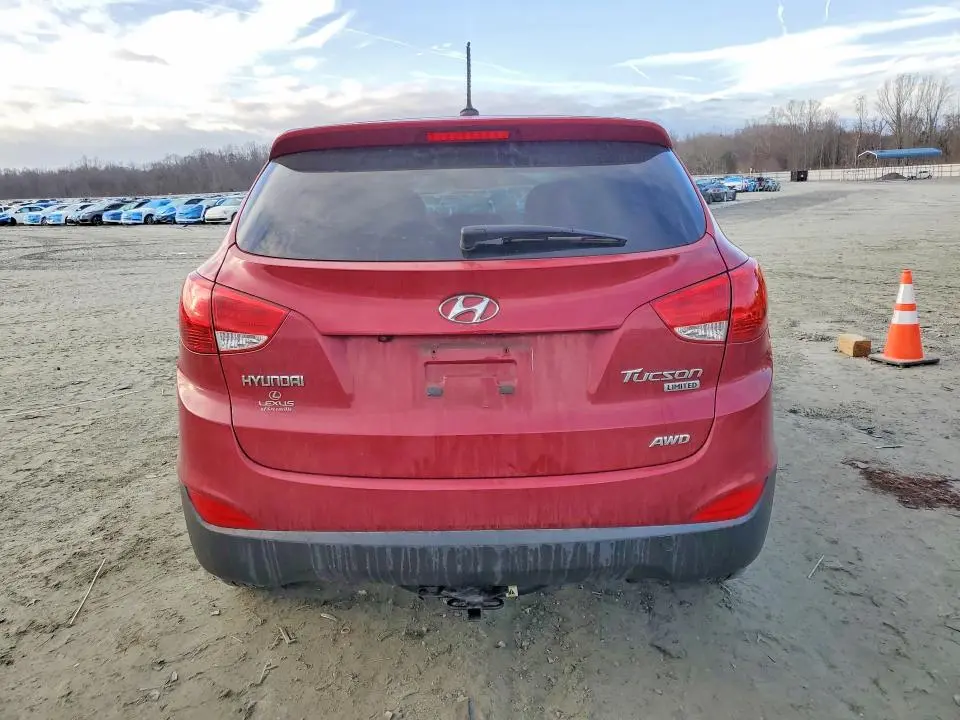 2011 HYUNDAI TUCSON GLS  