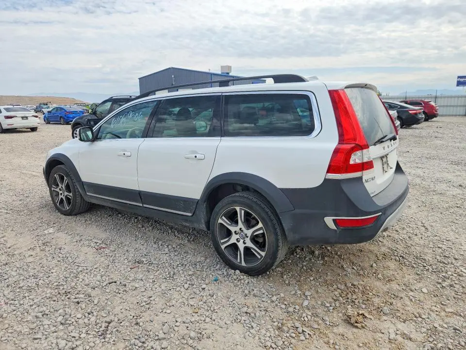 2015 VOLVO XC70 T6 PREMIER  