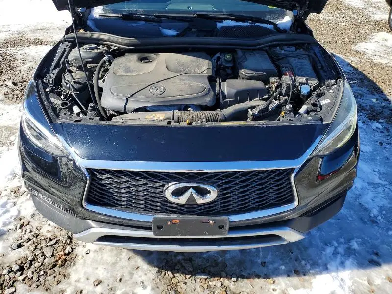 2017 INFINITI QX30 PREMIUM  