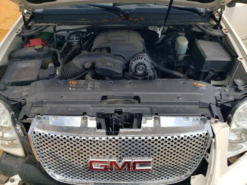 2013 GMC YUKON XL DENALI  