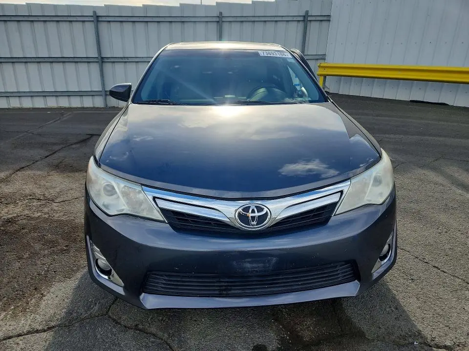 2014 TOYOTA CAMRY XLE  