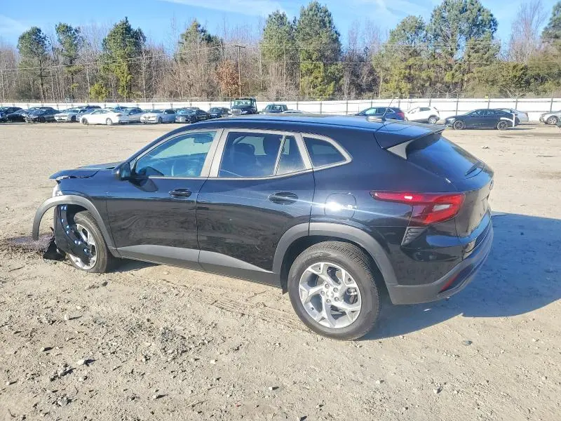 2024 CHEVROLET TRAX LS  