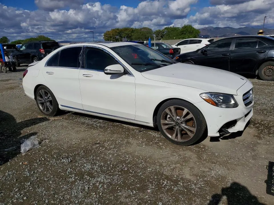 2018 MERCEDES-BENZ C 300  