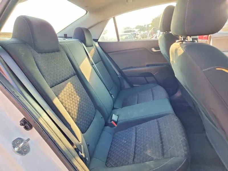 2022 KIA RIO LX  