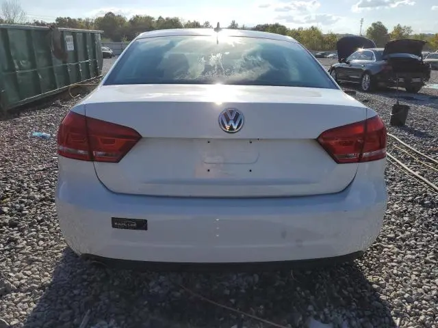 2013 VOLKSWAGEN PASSAT SE  