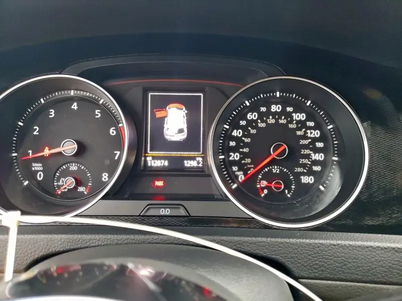 2016 VOLKSWAGEN GTI S/SE  