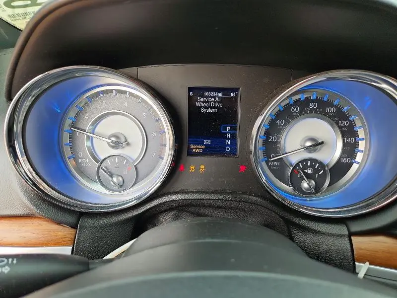 2014 CHRYSLER 300C VARVATOS  