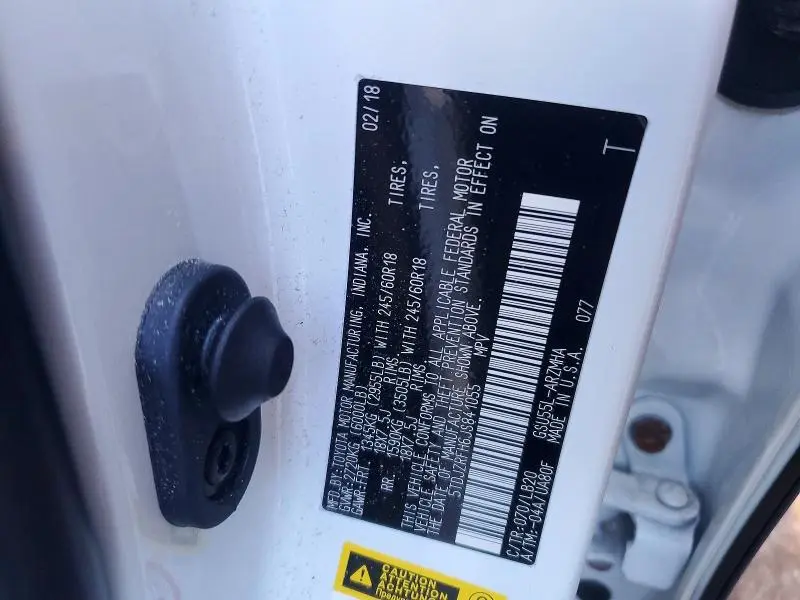 2018 TOYOTA HIGHLANDER SE  