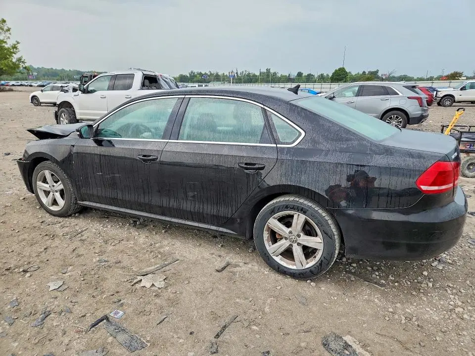 2013 VOLKSWAGEN PASSAT SE  
