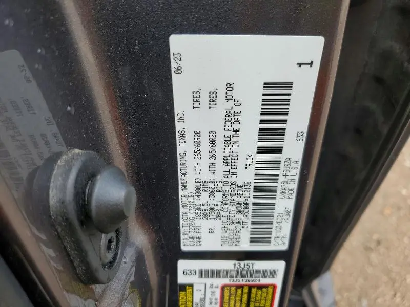 2023 TOYOTA TUNDRA SR5  