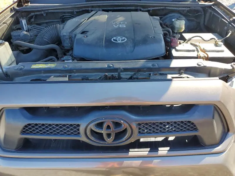 2012 TOYOTA TACOMA V6  