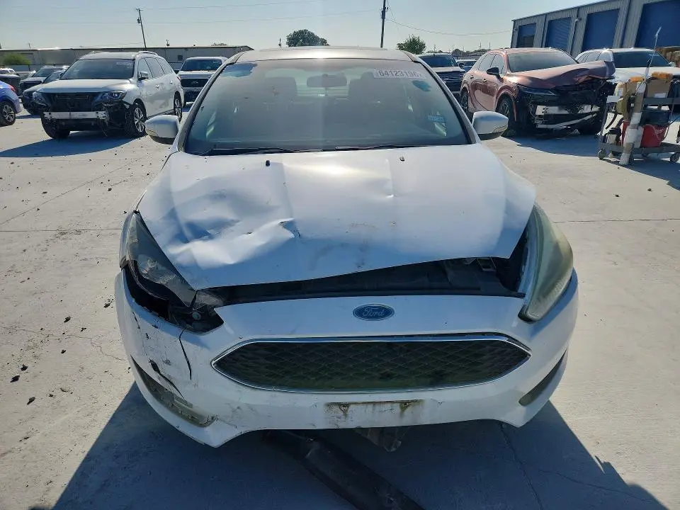 2015 FORD FOCUS SE  