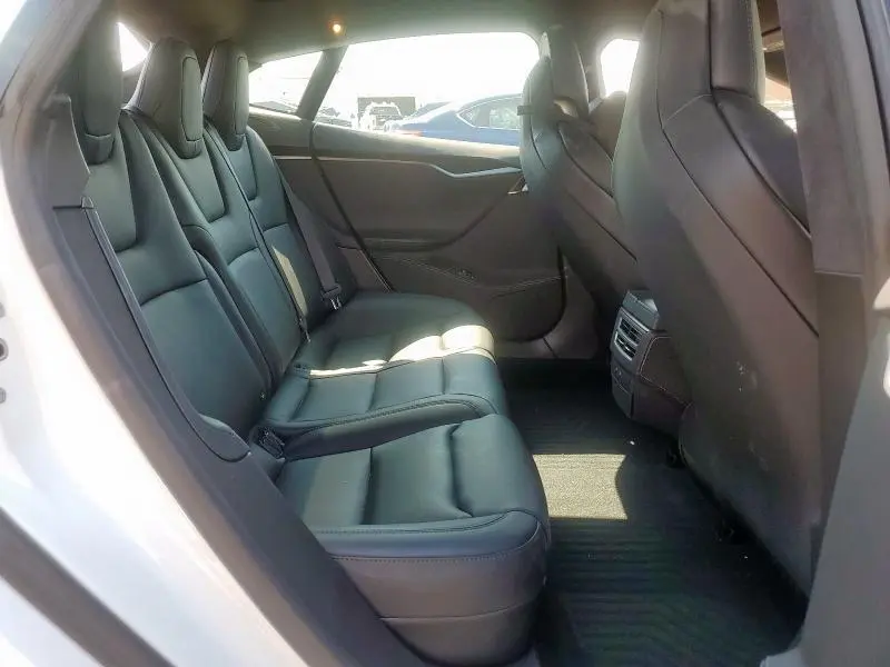2020 TESLA MODEL S