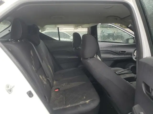 2018 NISSAN KICKS S  