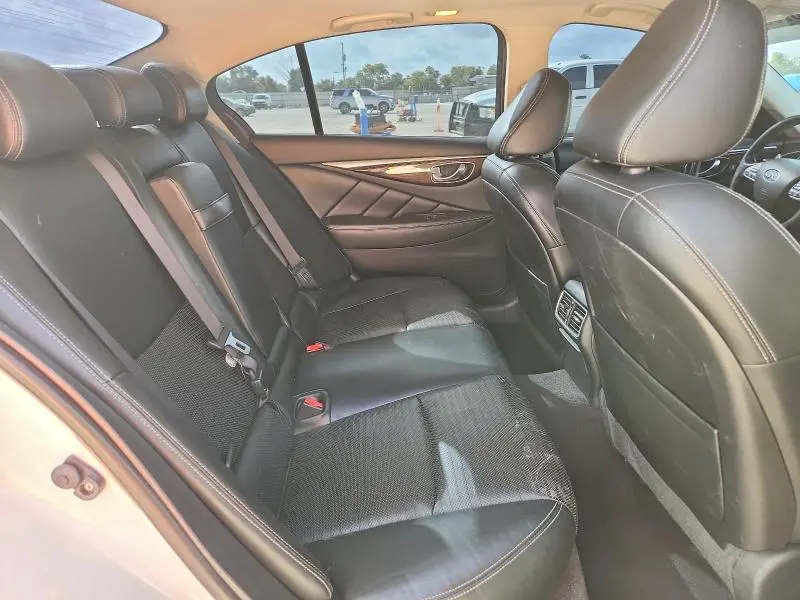 2015 INFINITI Q50 SPORT  