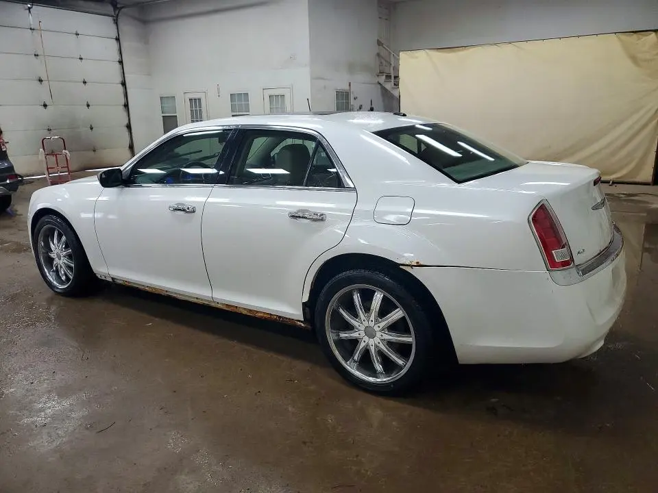 2013 CHRYSLER 300   