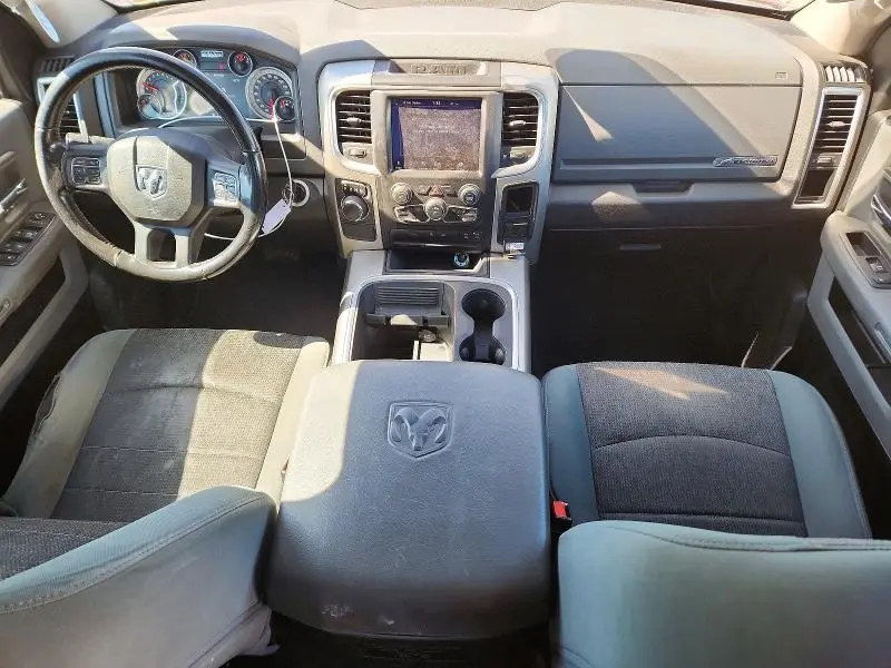 2018 RAM 1500 SLT  