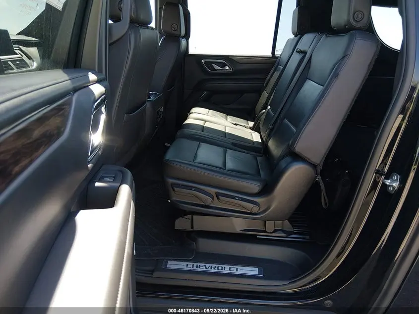 2023 CHEVROLET SUBURBAN 2WD LT
